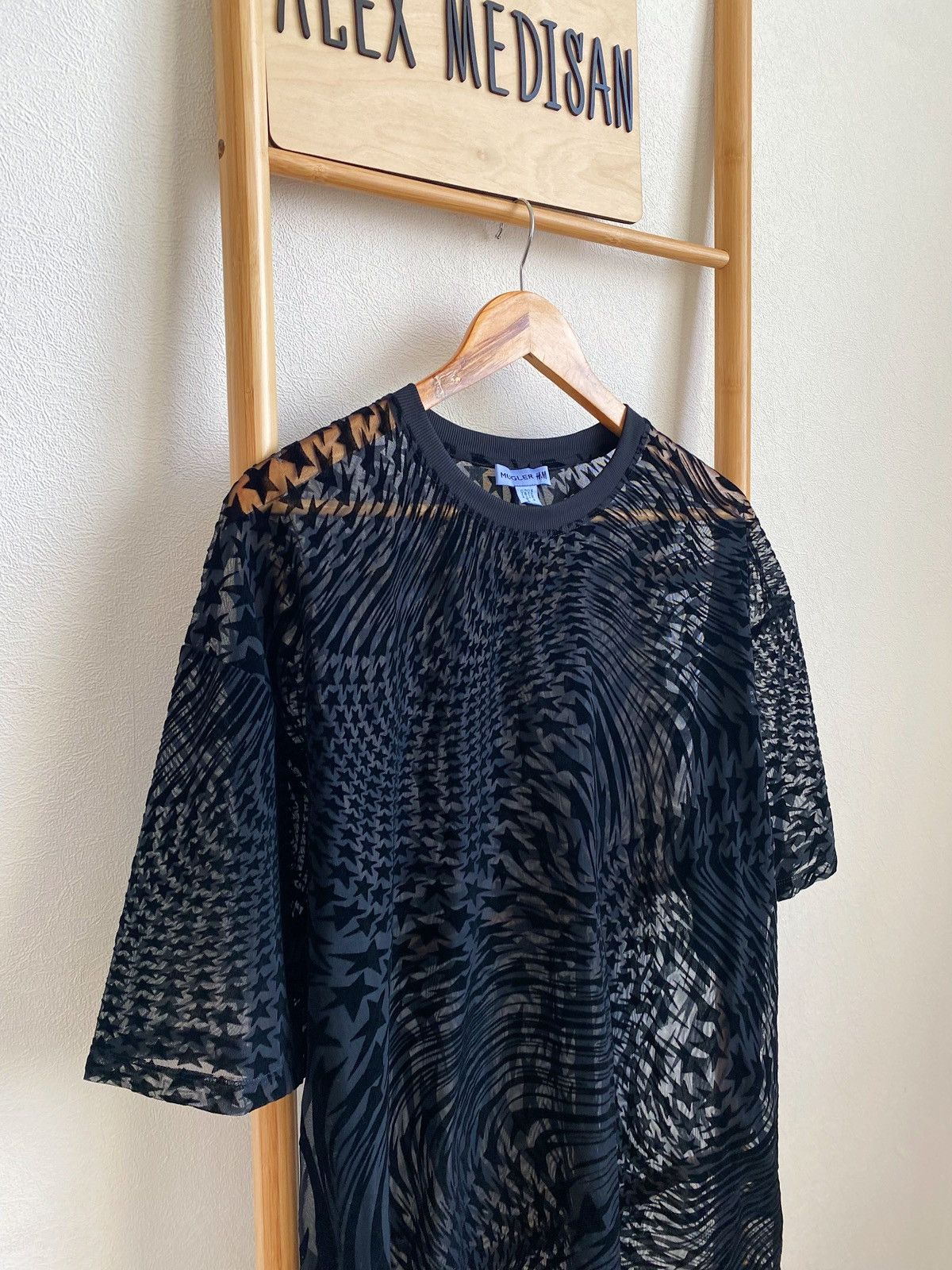 Mugler Mugler x H&M Swirling Star Mesh T-Shirt Size US XXL / EU 58 / 5 - 14 Thumbnail