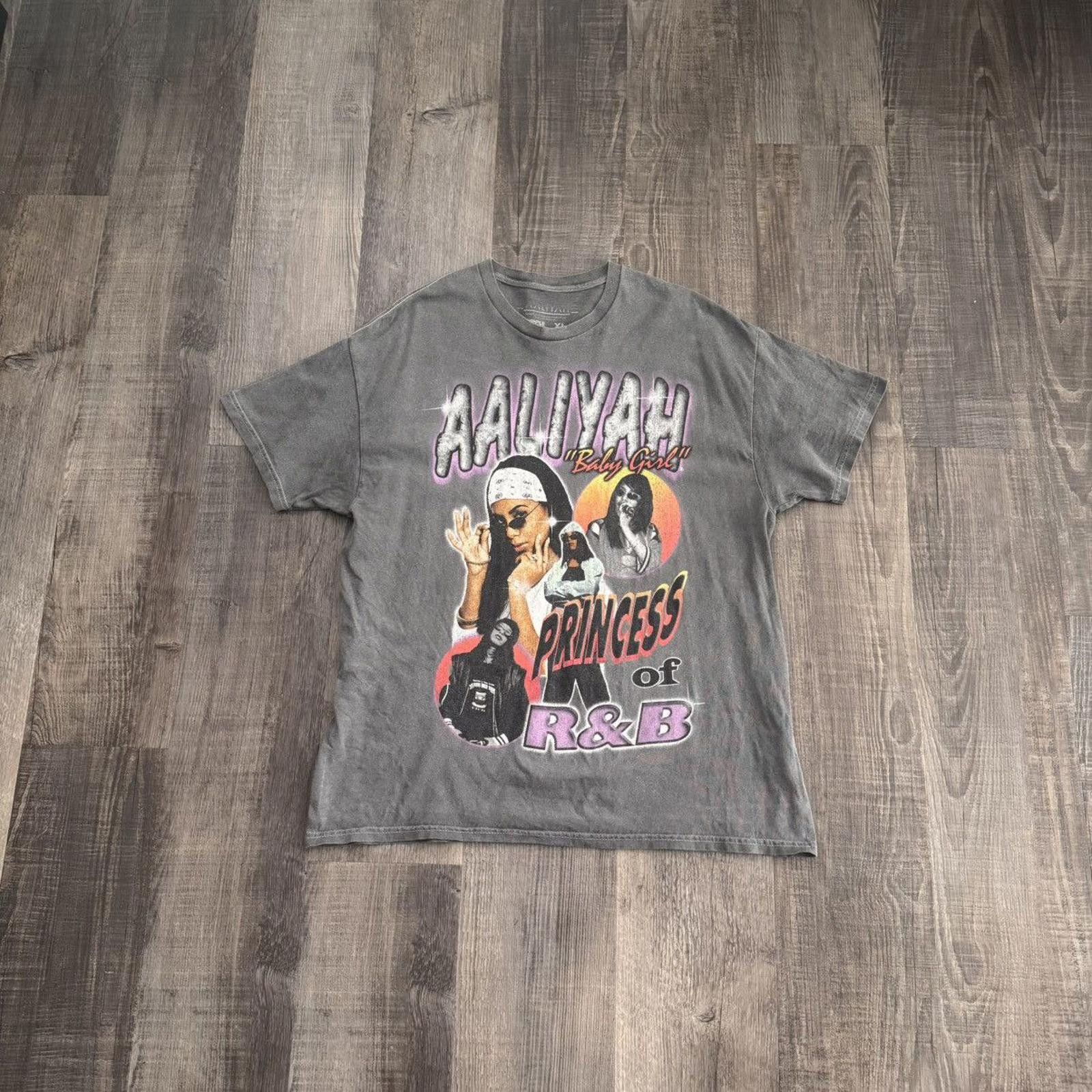 Band Tees BAND TEE • VNTG "Aaliyah" Tee (XL) Size US XL / EU 56 / 4 - 2 Thumbnail