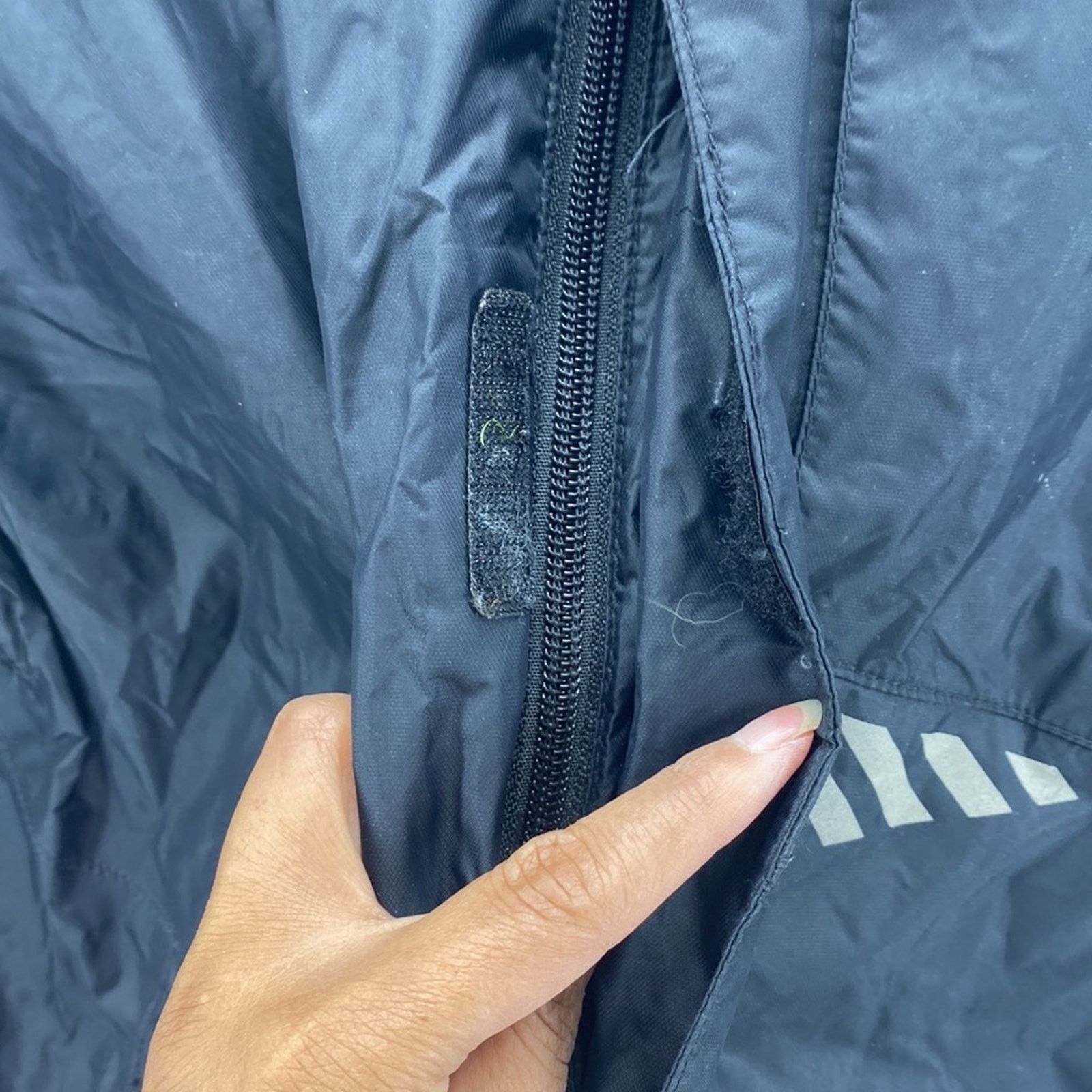 Helly Hansen Helly Hansen packable windbreaker black size m gorpcore Size US M / EU 48-50 / 2 - 8 Thumbnail