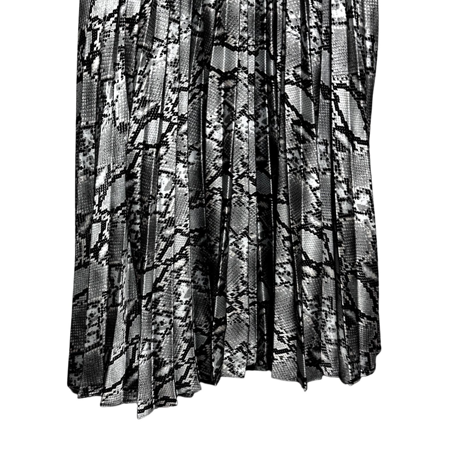 New Look New Look Midi Skirt Snakeskin Design Pleated Gray Black 2 Size 26" / US 2 / IT 38 - 6 Thumbnail