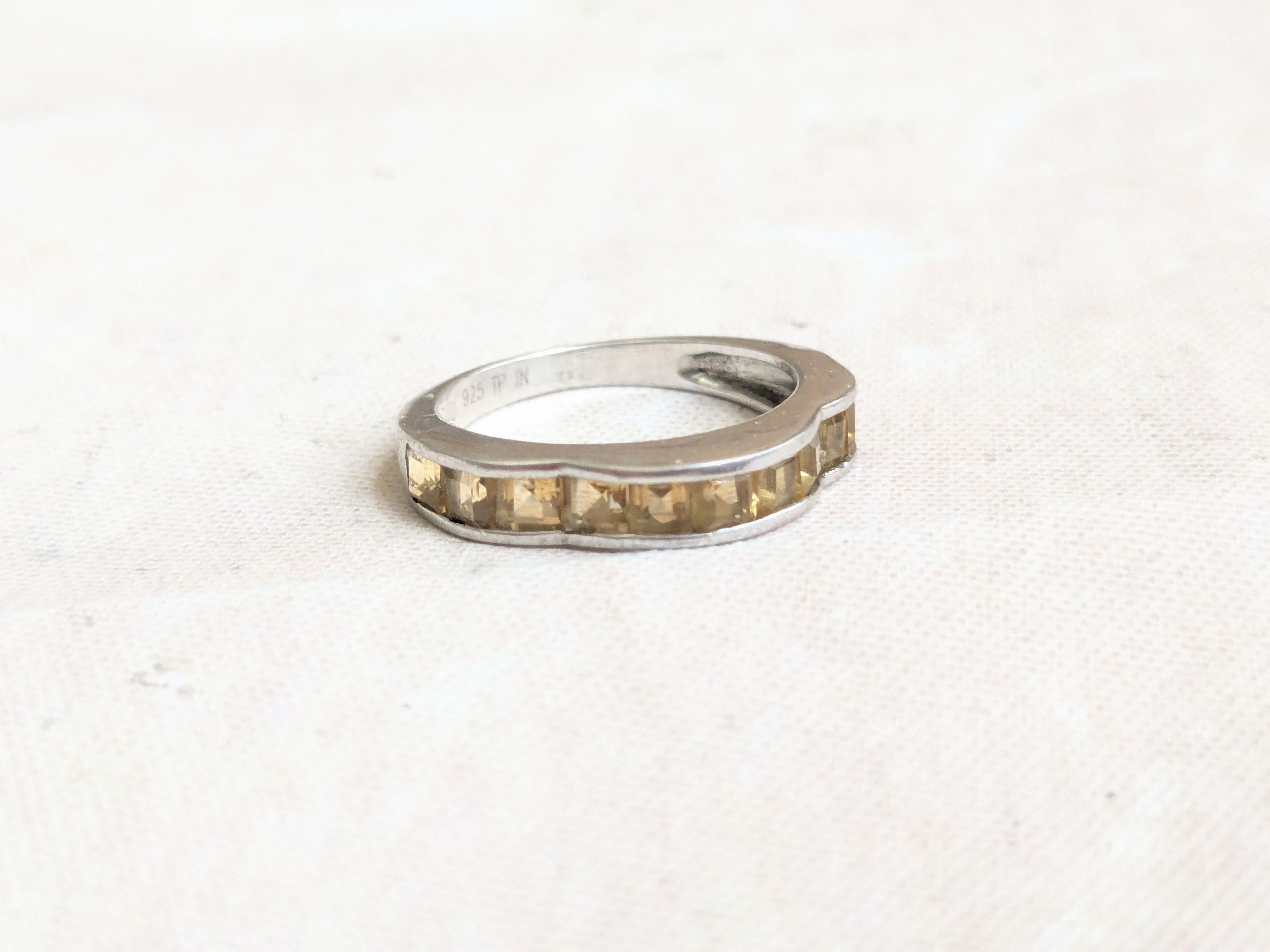 Sterling Silver Vintage Sterling Silver Band Ring 7 Yellow Citrine Size ONE SIZE - 1 Thumbnail