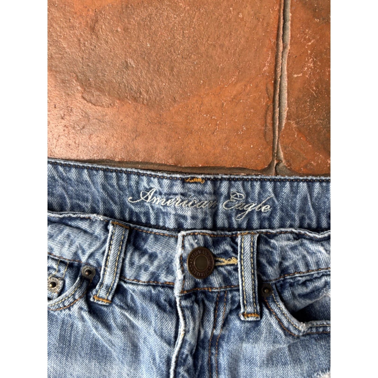 American Eagle Outfitters VINTAGE American Eagle Denim Low Rise Mini Booty Shorts Women’s 2 Distressed Jeans 90s USA Shorts Size 26" / US 2 / IT 38 - 2 Thumbnail