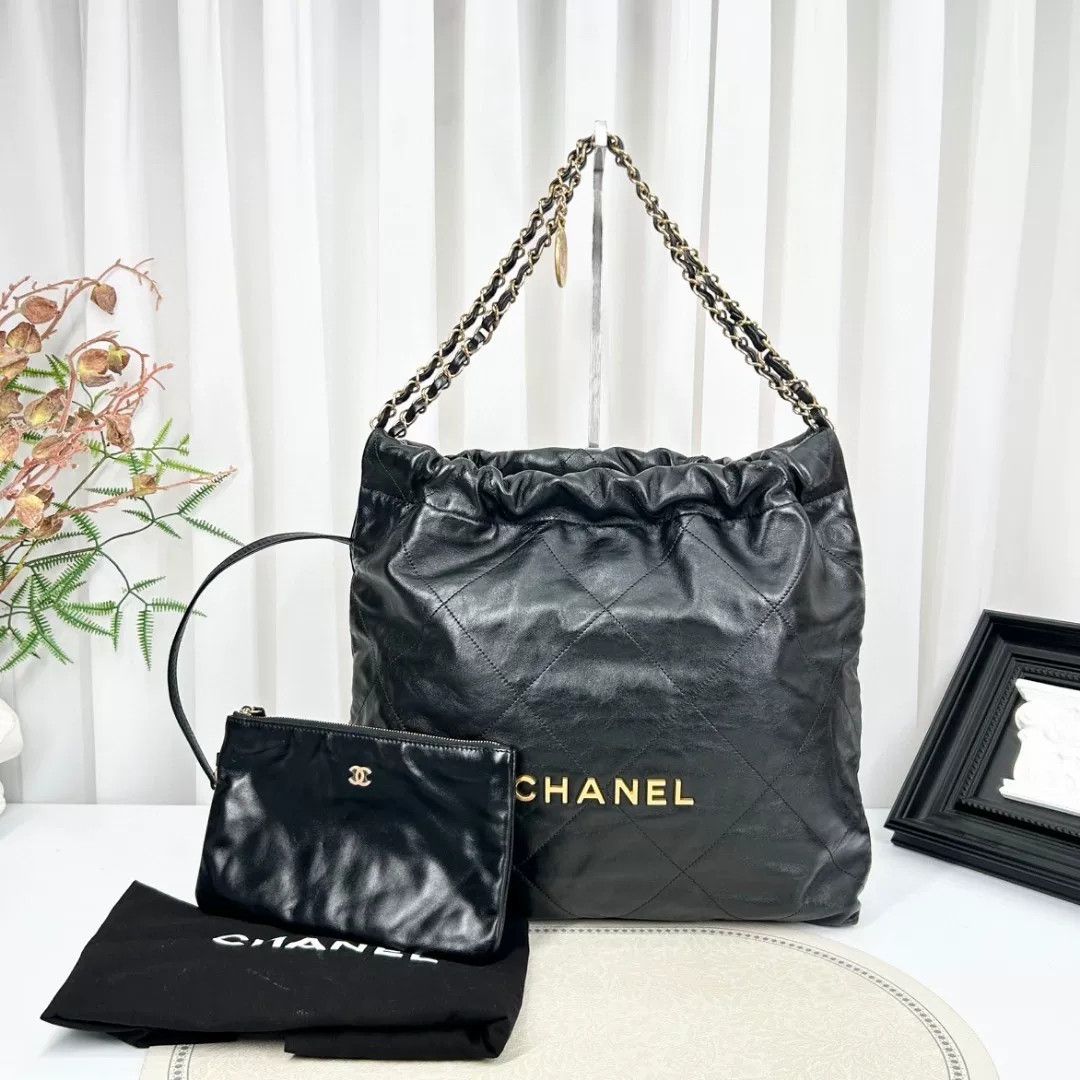 Chanel Pre-loved Bag Very good condition Size ONE SIZE - 1 Thumbnail