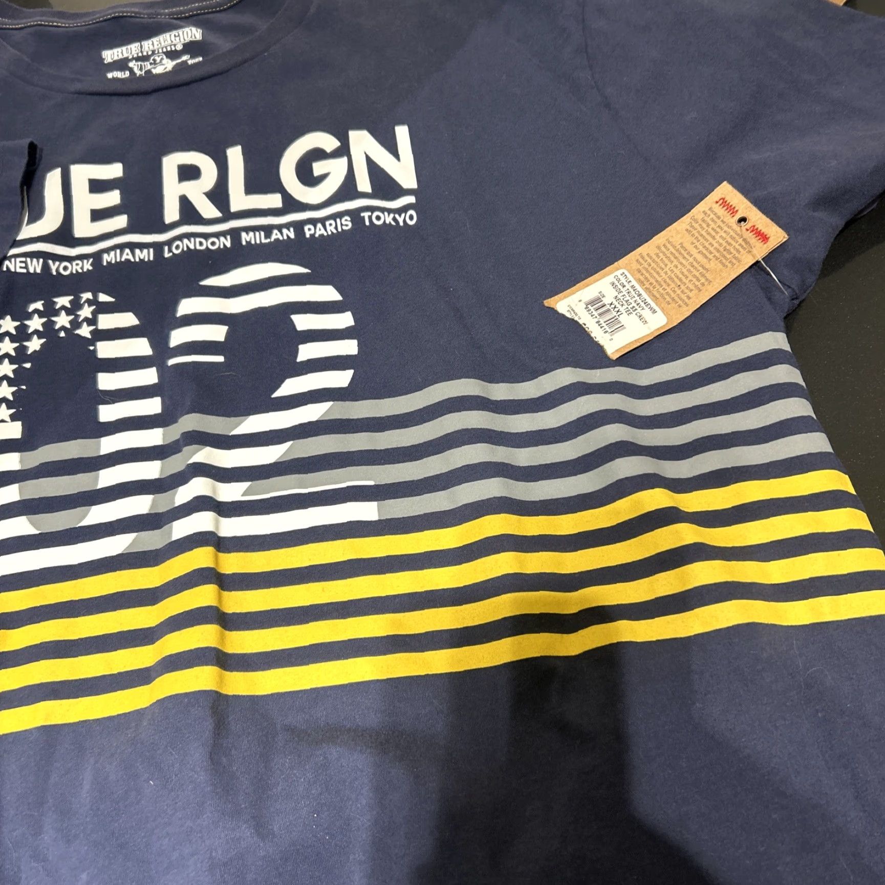 True Religion TRUE RELIGION T-SHIRT Navy Graphic Tee Flag Mens L Crew Neck Short Sleeve 100% Cotton NWT URLI Flag Motif Size US L / EU 52-54 / 3 - 2 Thumbnail