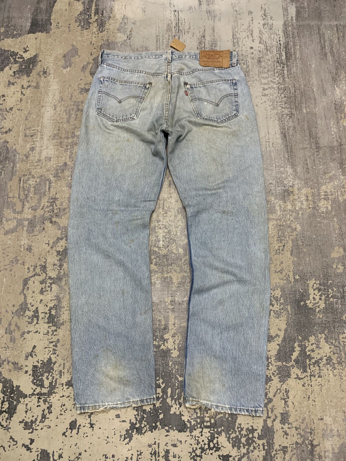 Levi's VTG Levi's 501 Light Wash Repaired Distressed Jeans Size US 35 - 7 Thumbnail