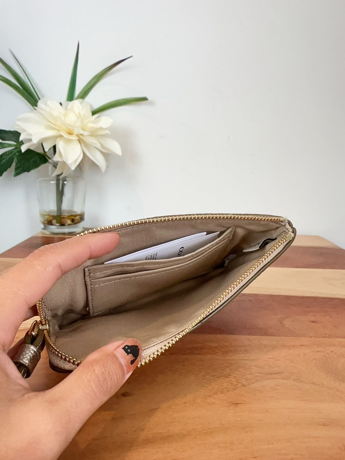 Coach NWT Coach Corner Zip Wristlet In Signature Canvas Size ONE SIZE - 4 Thumbnail