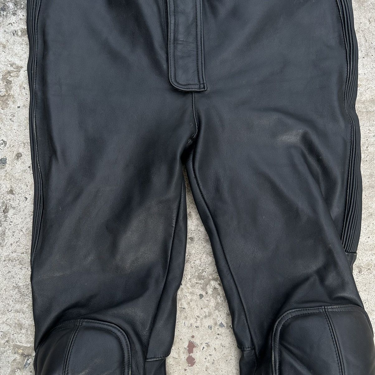 Leather × Vintage Vintage Moto Leather Pants Overalls Size 58 Style USA 00s Size US 42 / EU 58 - 4 Thumbnail