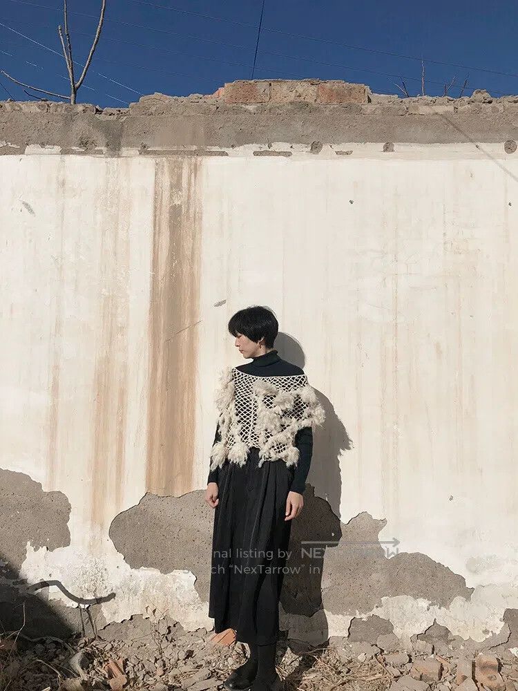 Comme des Garcons Comme Des Garcons Wool Knitted Cut-Out Design Sweater Size M / US 6-8 / IT 42-44 - 2 Thumbnail