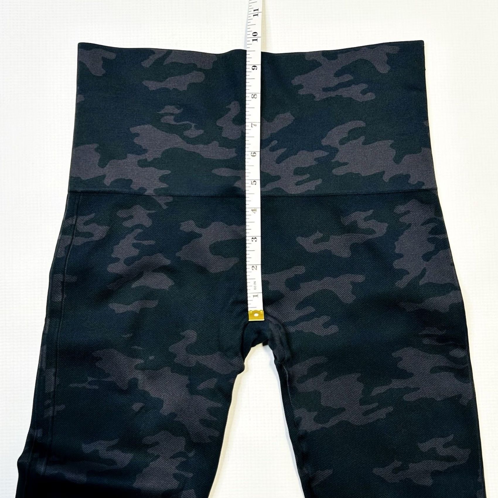 Spanx Spanx Seamless Leggings Women's Size M Black Grey Camo Ankle 25in Inseam Slim Stretch Regular Yoga Activewear Casual Size 32" / US 10 / IT 46 - 7 Thumbnail