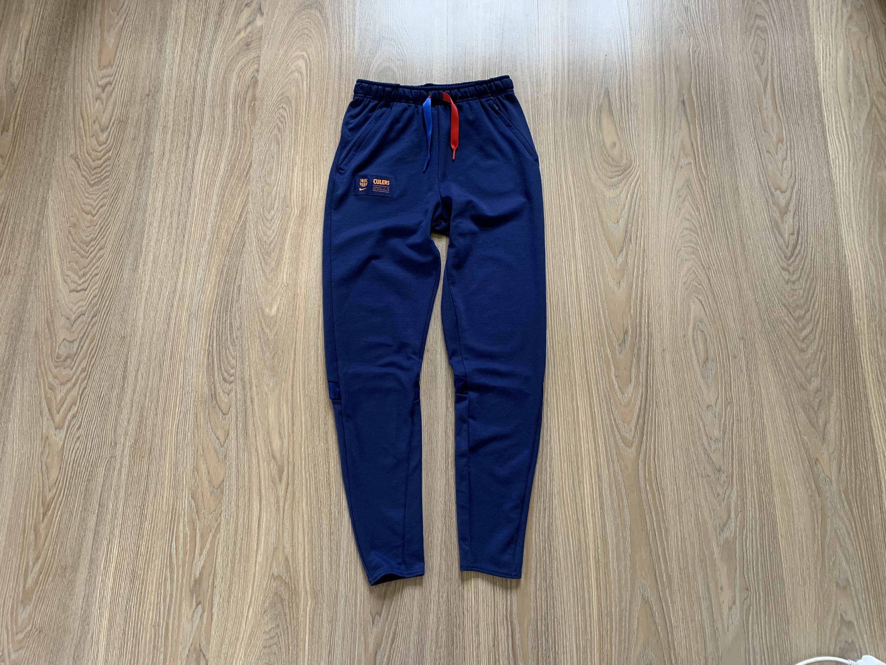 Nike Nike Womens Barca Culers Sweatpants Size 26" / US 2 / IT 38 - 1 Thumbnail