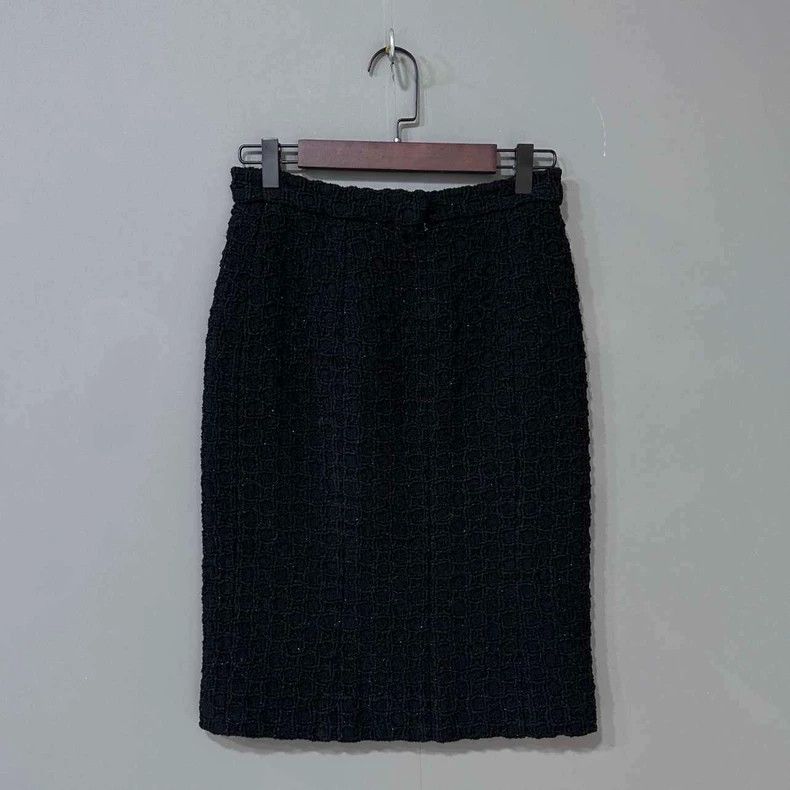 Chanel Chanel New black braided skirt 2504-Nextarrow Size 42" / US 20 - 3 Thumbnail