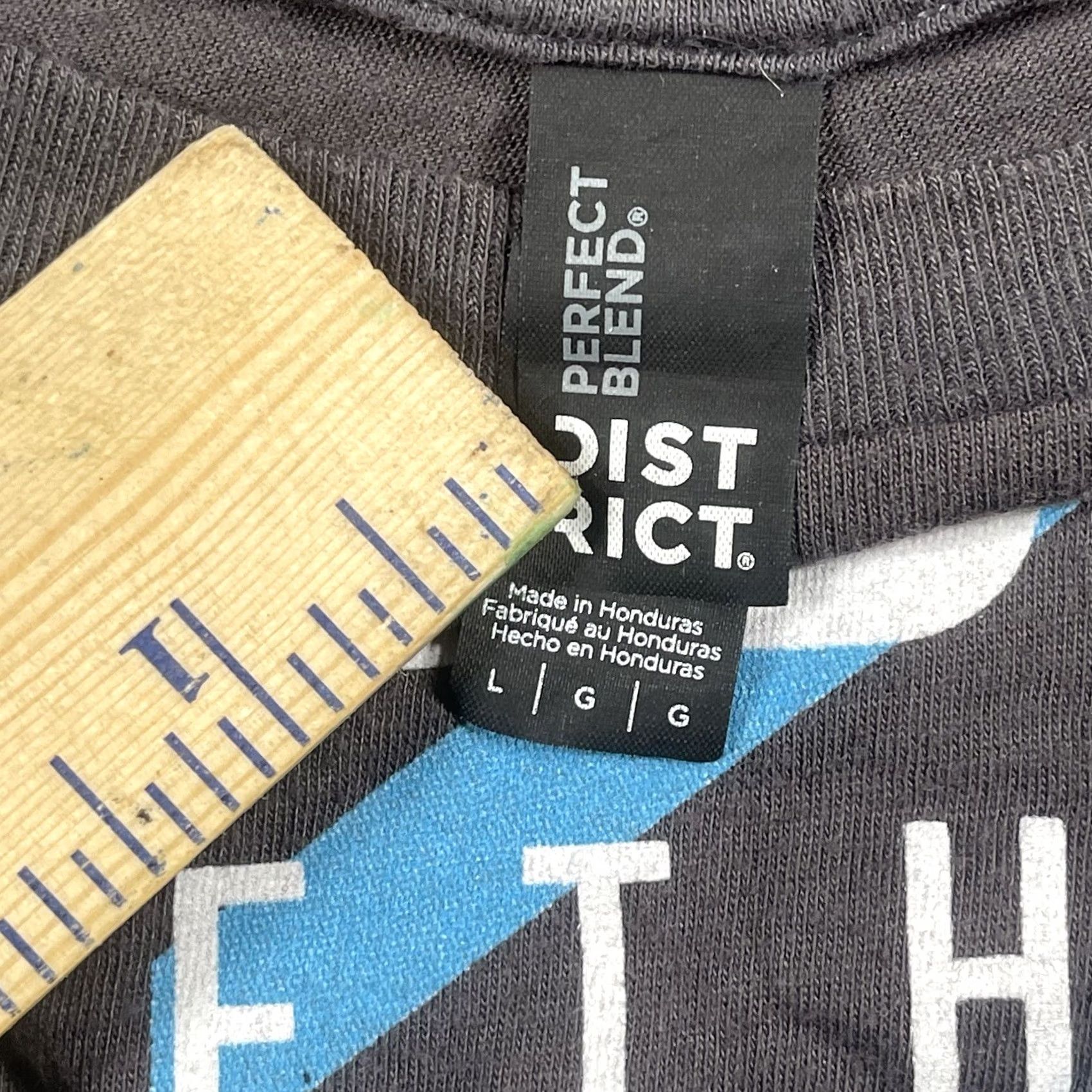 Vintage Dist Rict T-Shirt Mens L Gray Rise Together Short Sleeve Wise Together Classic Cotton Polyester Knit Logo | Regular Fit Mens Shirt Size US L / EU 52-54 / 3 - 7 Thumbnail
