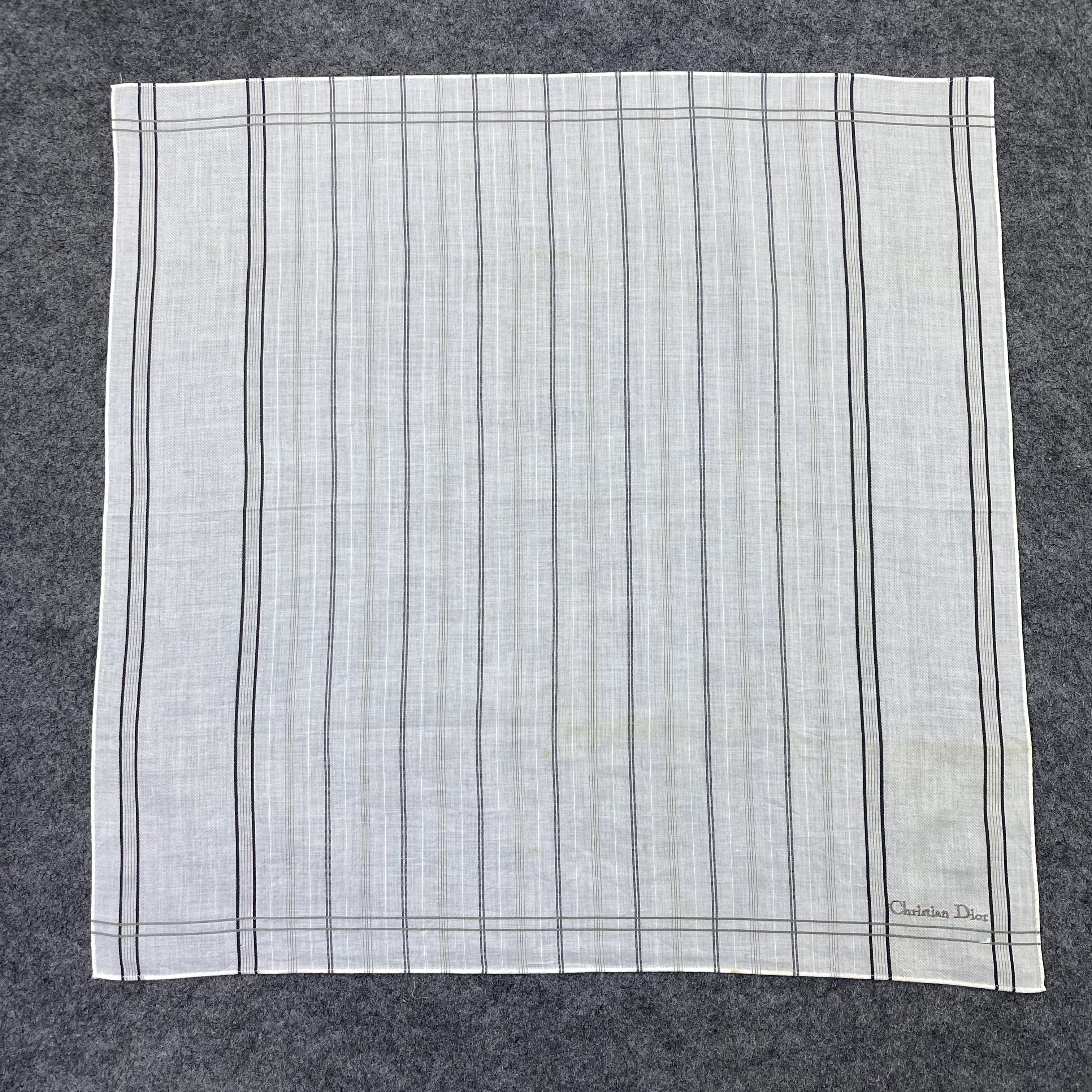 Vintage Christian Dior Handkerchief / Bandana / Neckerchief-B2238 Size ONE SIZE - 3 Thumbnail
