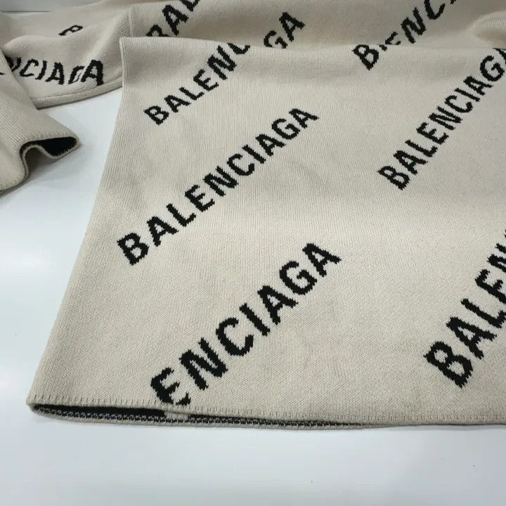 Balenciaga Balenciaga Balenciaga Allover Logo Cotton Knit Sweater -25 Size US S / EU 44-46 / 1 - 8 Thumbnail