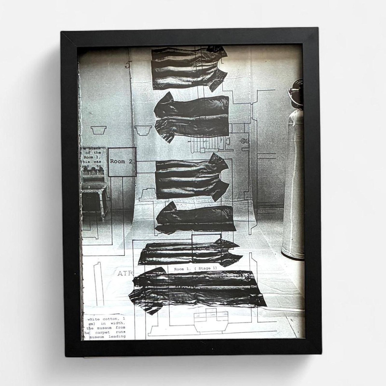 Japanese Brand × Maison Margiela × Vintage Maison Margiela Archive vintage photo framed 9x11 Size ONE SIZE - 1 Thumbnail