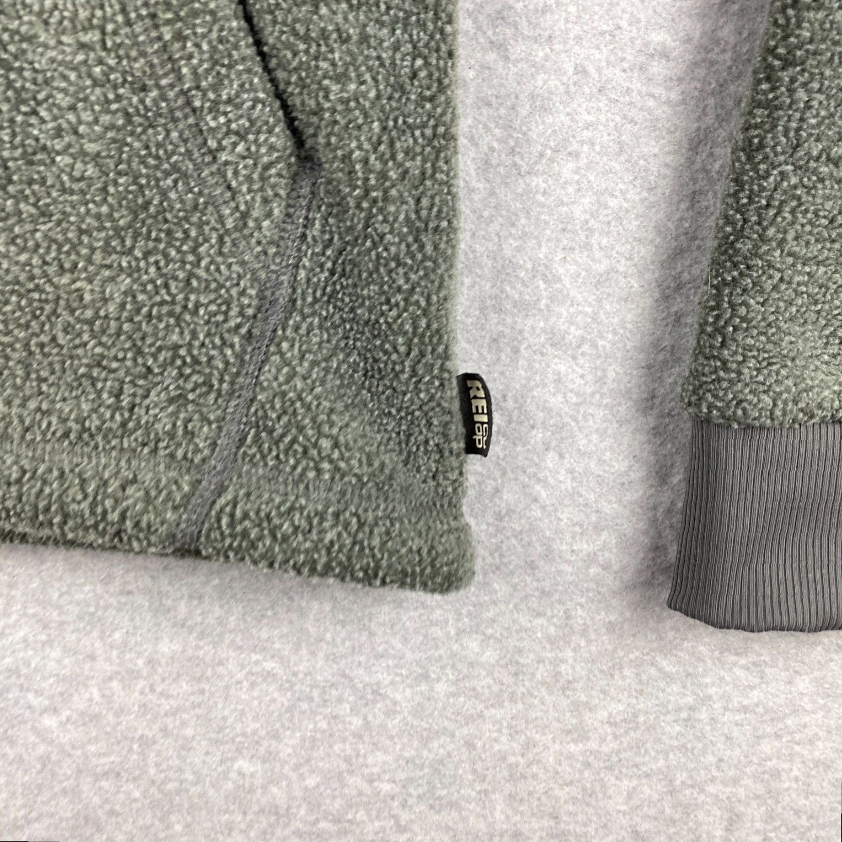 Vintage REI Sweater Mens Small S Gray Full Zip Long Sleeve Piled Warmth Comfort Outdoor Size US S / EU 44-46 / 1 - 4 Thumbnail