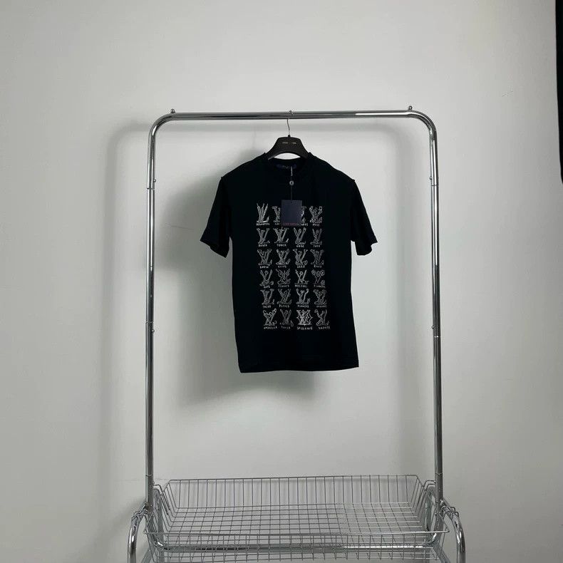 Louis Vuitton Louis Vuitton Gesture short sleeve Size US L / EU 52-54 / 3 - 2 Thumbnail