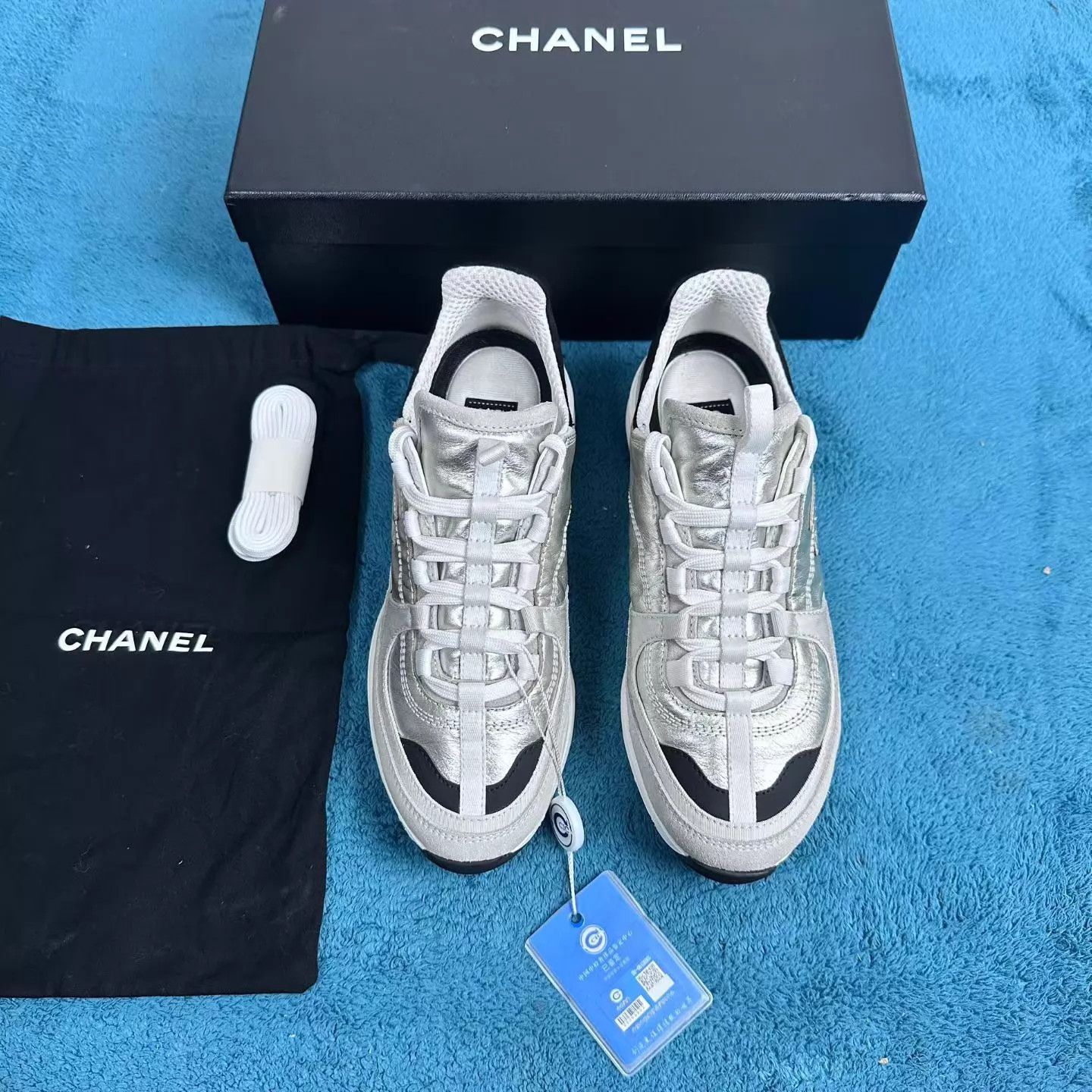 Chanel Chanel 25A Calfskin Low-Top Sneakers Pale Gold 37.5 Size US 7 / IT 37 - 1 Thumbnail