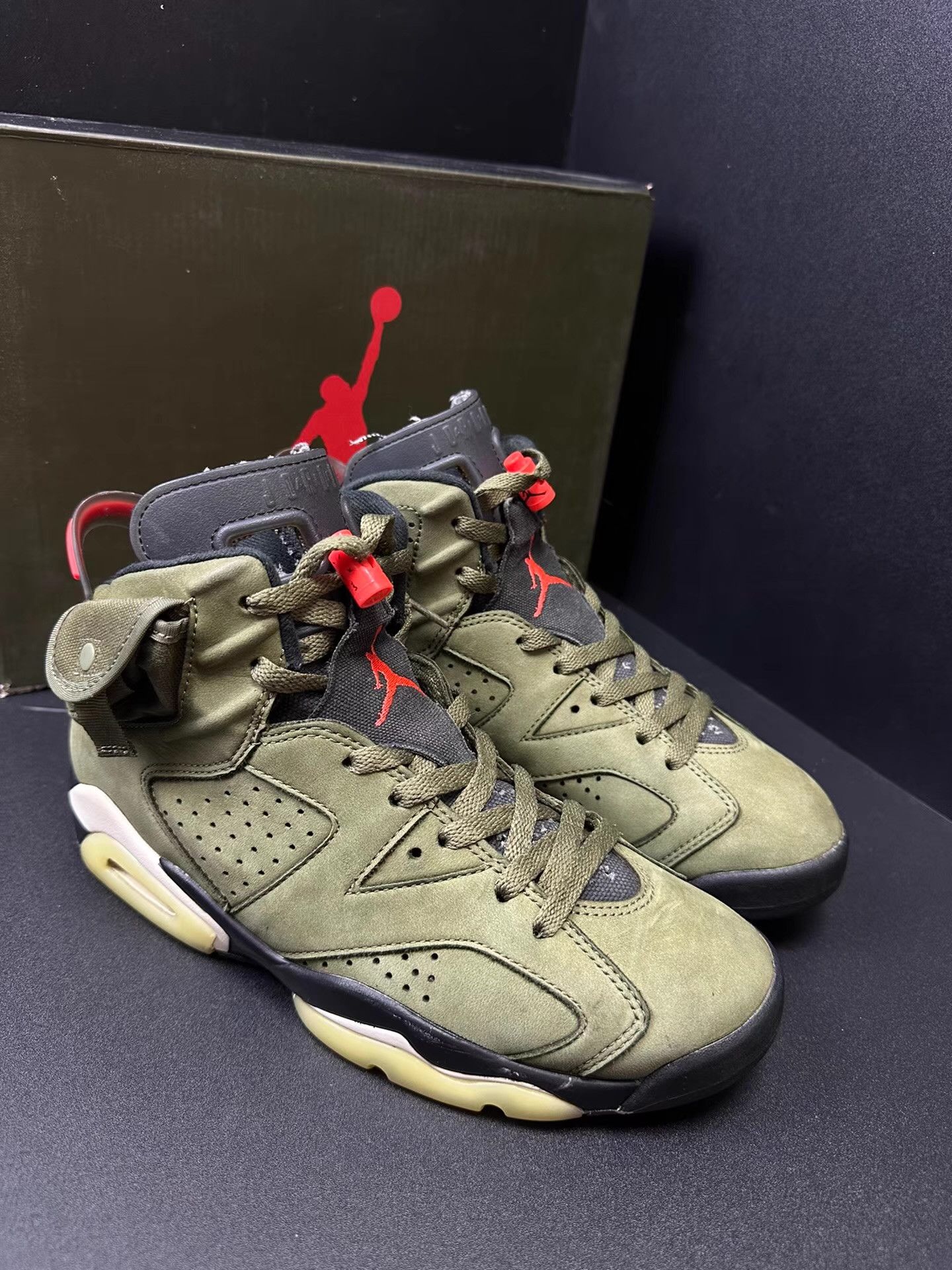 Nike Air Jordan 4 Retro x Travis Scott Olive Ｑ20 Size US 8 / EU 41 - 3 Thumbnail