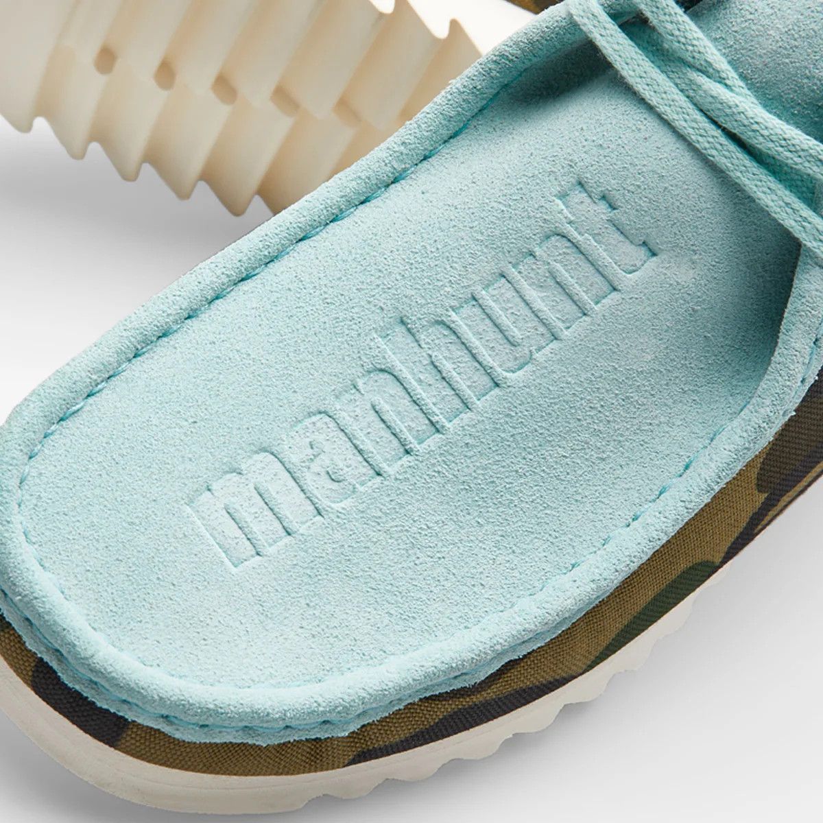 Bape × Clarks Wallabee Size US 9 / EU 42 - 4 Thumbnail