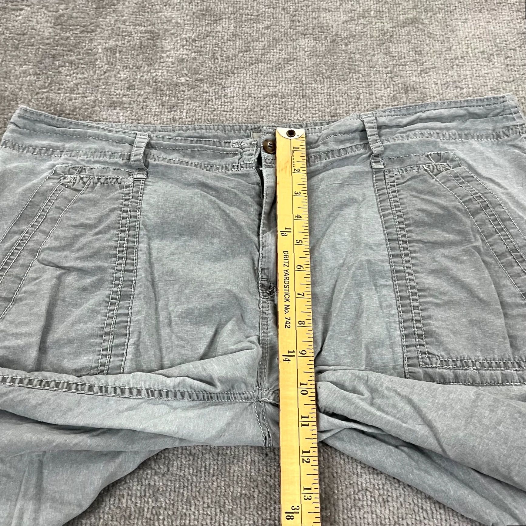 Gramicci VINTAGE Gramicci Shorts Women 14 Bermuda Nylon Gray Patina Dyed 3/4 Length Lightweight Hiking Climb Pockets Size 36" / US 14 / IT 50 - 7 Thumbnail