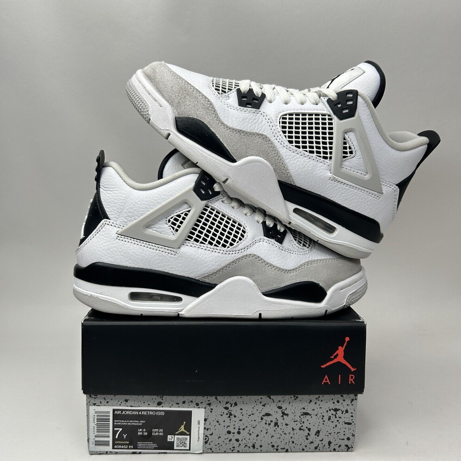 Jordan Brand Nike Air Jordan 4 Retro GS “Military Black” 2023 Size US 8.5 / IT 38.5 - 1 Thumbnail