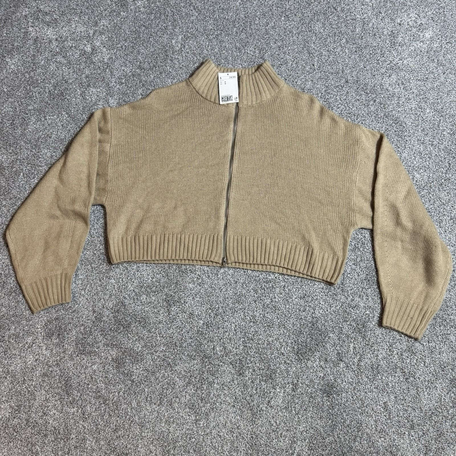 H&M H&M Divided Sweater Womens Medium Cropped Streetwear Preppy Size M / US 6-8 / IT 42-44 - 1 Thumbnail