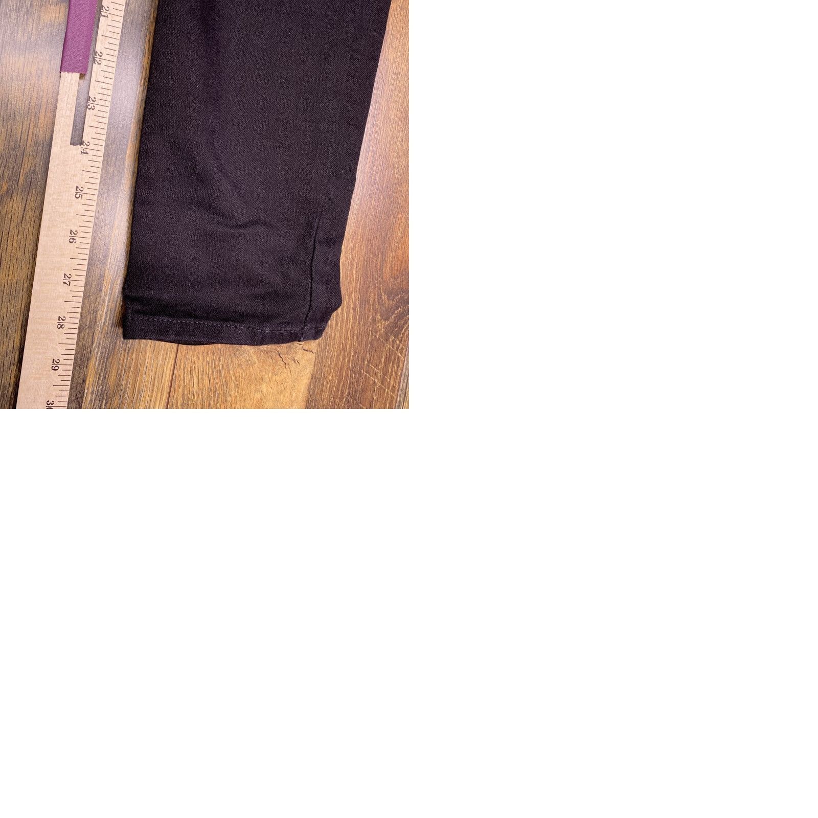 Old Navy **Pop Icon Skinny Jeans Black Women's 8 Mid Rise Distressed** User: **Vintage Pop Icon Skinny Jeans Black Women's 8 Mid Rise Distressed** Size 30" / US 8 / IT 44 - 9 Thumbnail