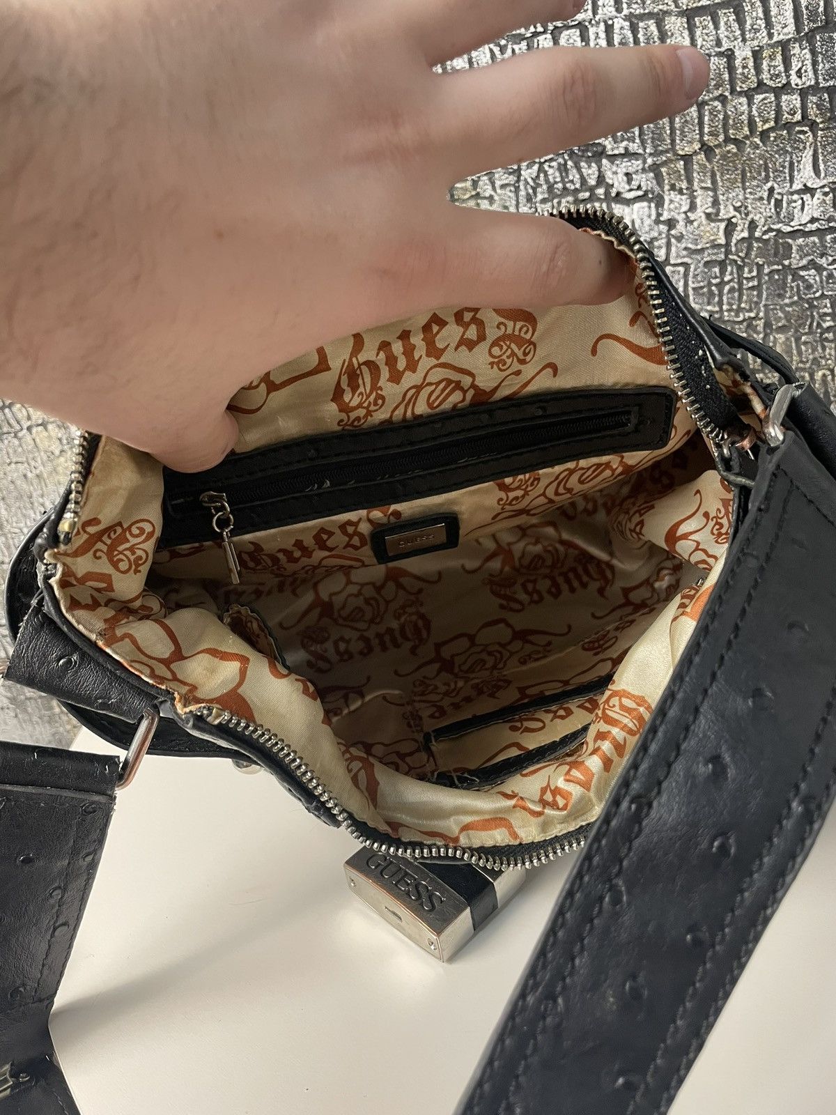 Guess Vintage Guess Bag Y2K Metal Logo Size ONE SIZE - 19 Thumbnail