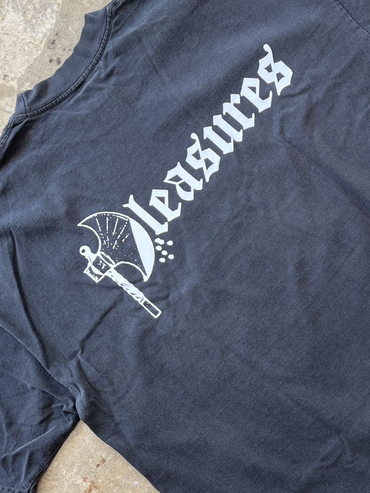 Pleasures Pleasures Axed Tee XL Size US XL / EU 56 / 4 - 4 Thumbnail