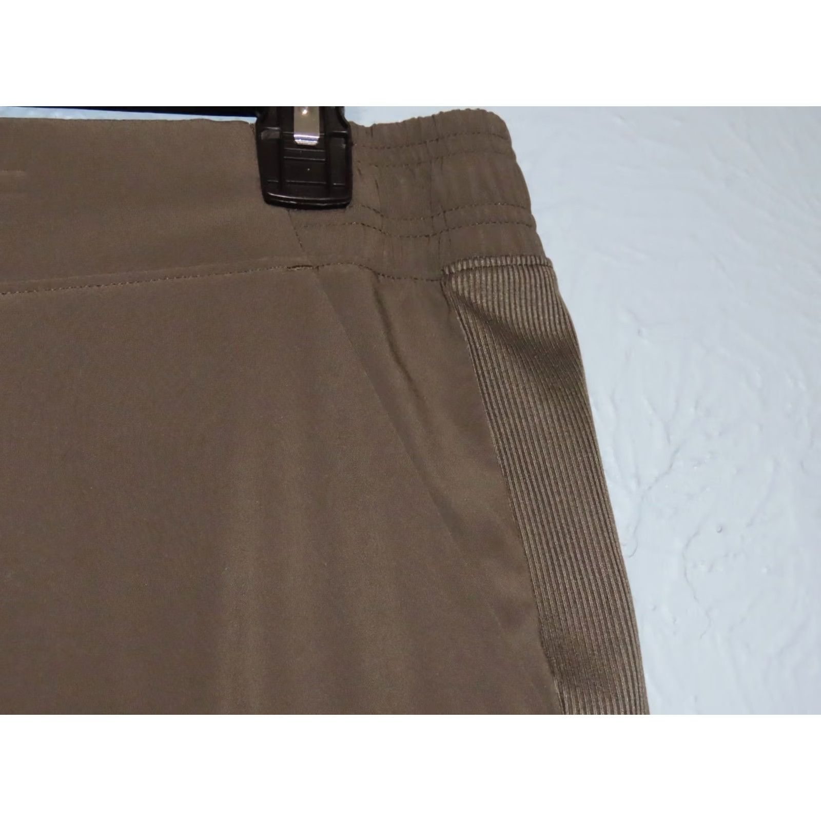 Athleta Athleta Brooklyn Jogger Pants Womens 12 Green Polyester Spandex Pull On Tapered Leg Jogger Athletic Activewear Size 34" / US 12 / IT 48 - 5 Thumbnail