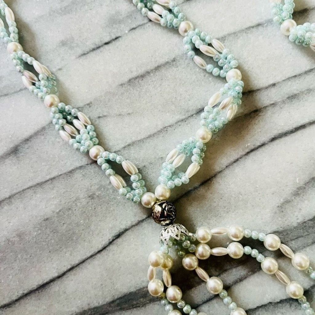 Vintage Vintage Faux Pearl Beaded Necklace Blue White Green Rose Size ONE SIZE - 3 Thumbnail