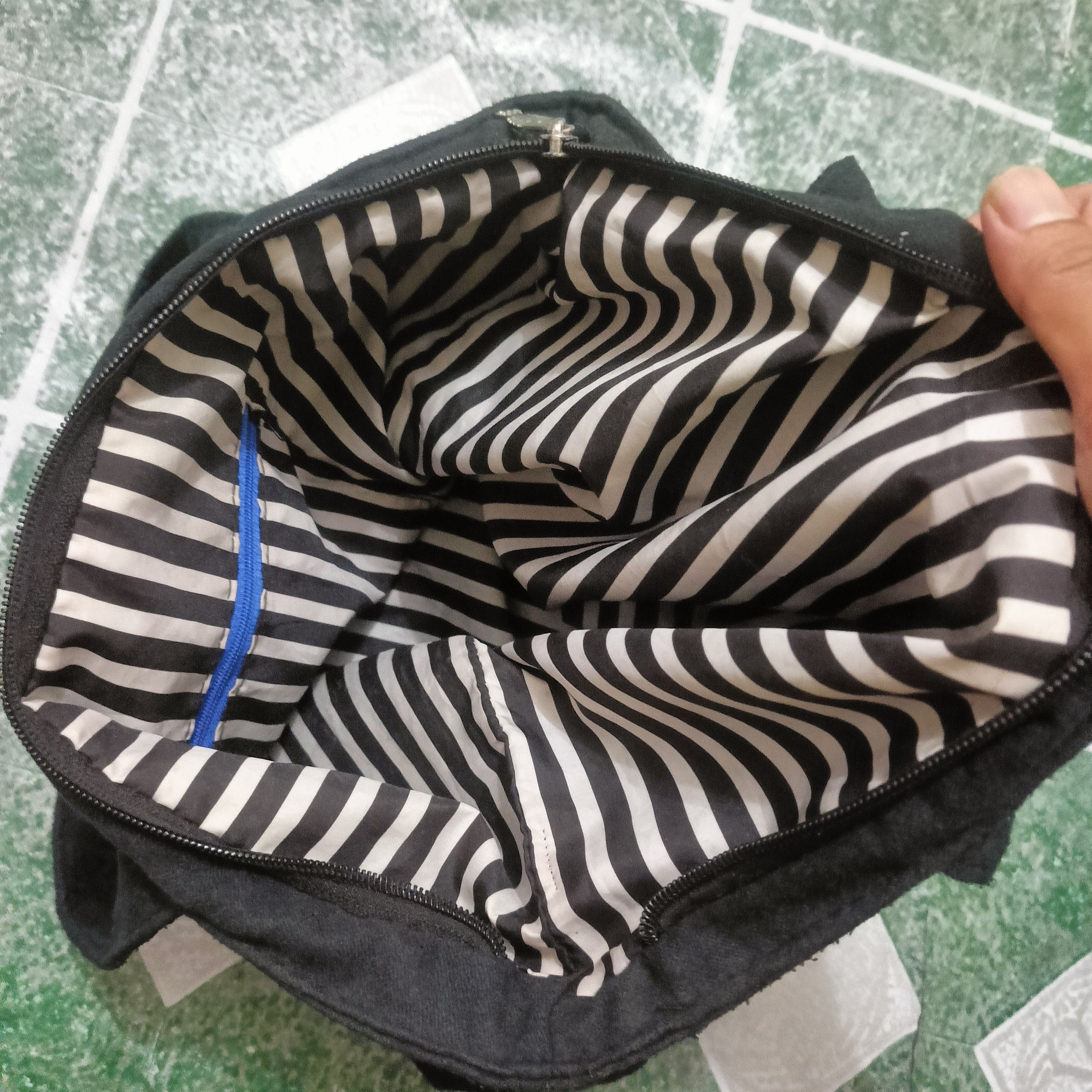 Issey Miyake × Japanese Brand × Tsumori Chisato Rare!!! Tsumori Chisato Tote bag big cat iconic logo Size ONE SIZE - 10 Thumbnail