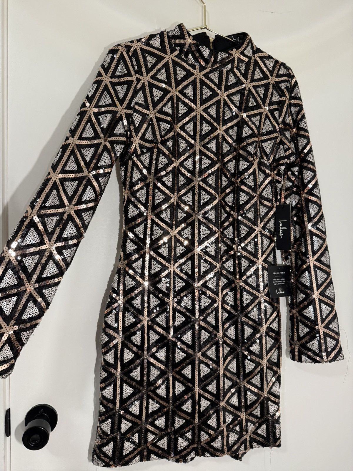 Lulus Lulus rose gold sequin long sleeve Size L / US 10 / IT 46 - 6 Thumbnail