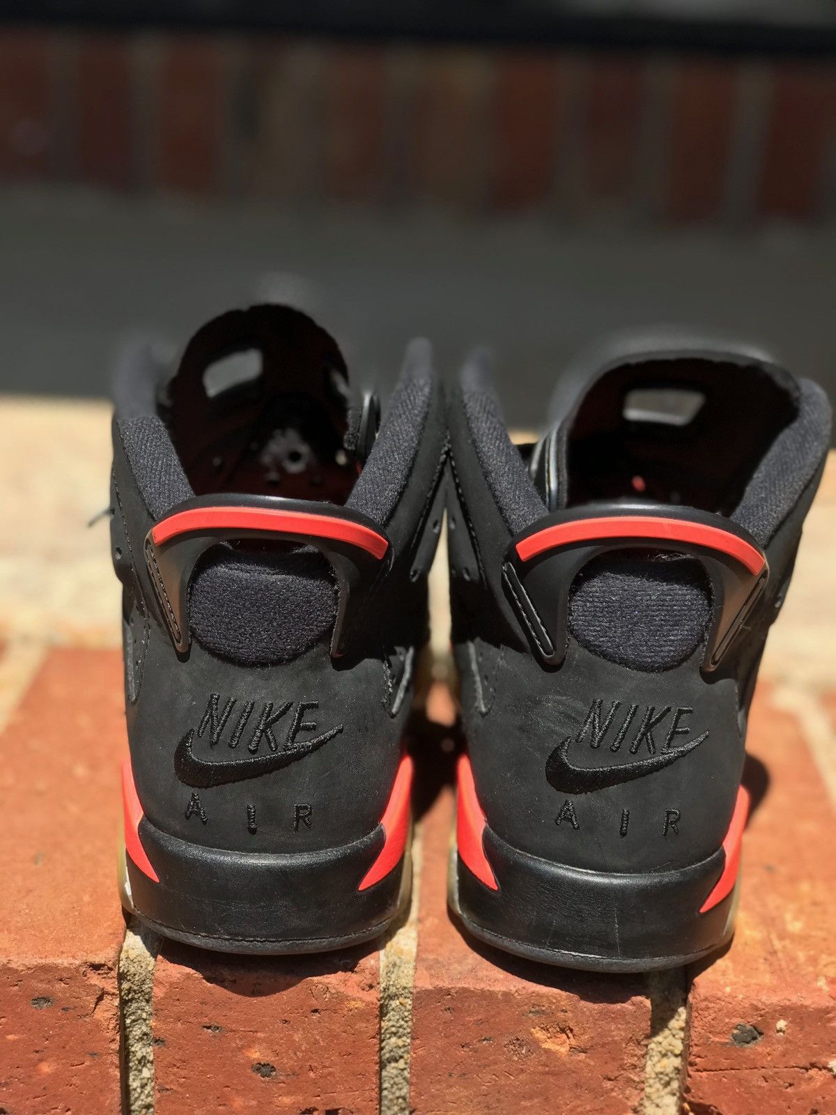 Jordan Brand Air Jordan Retro 6 Black Infrared (2019) Size 5.5Y / 7 Wmns Size US 5.5 / EU 38 - 4 Thumbnail