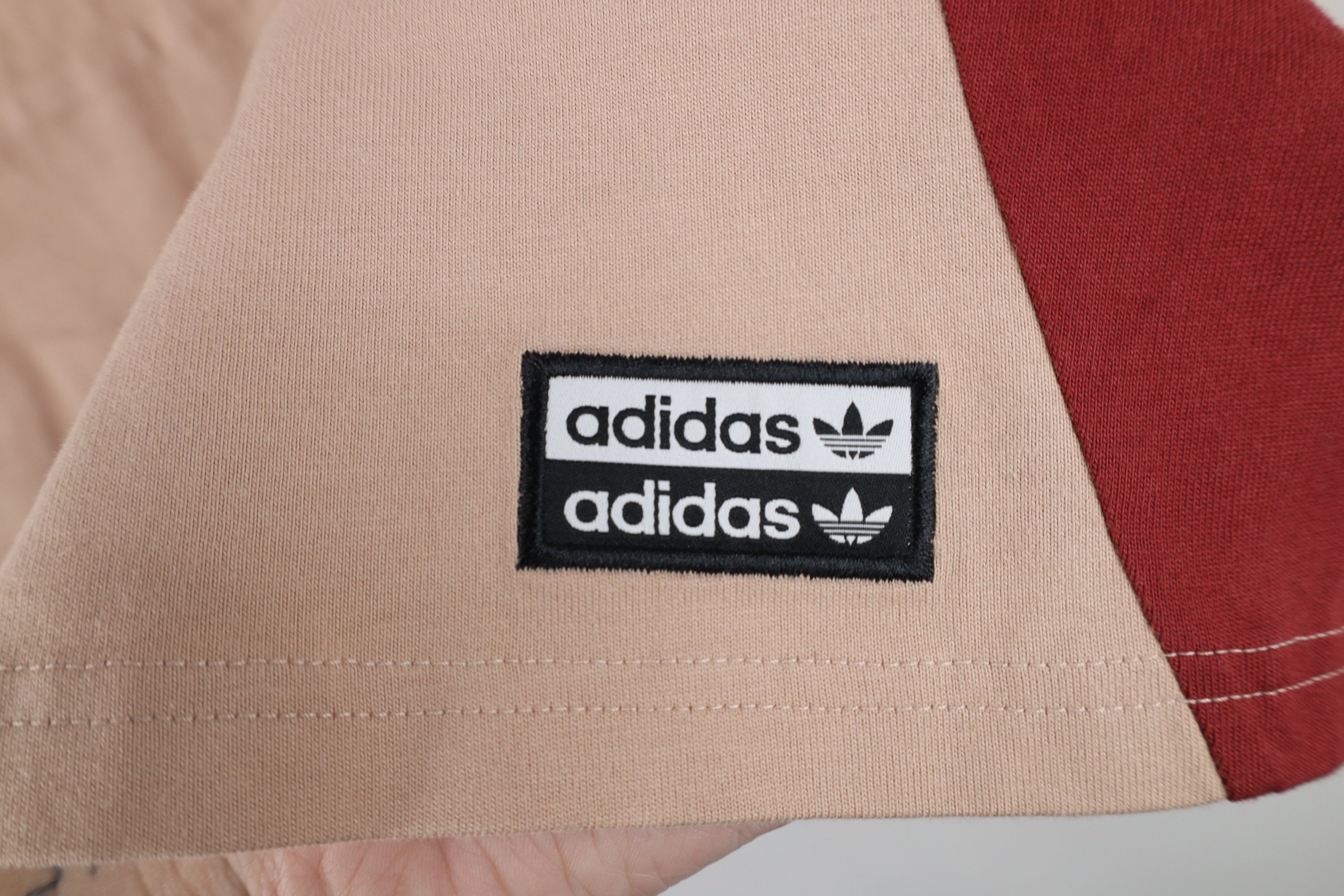 Adidas Y2K Adidas Big Logo Color Block Cropped Boxy Fit T-Shirt Size L / US 10 / IT 46 - 6 Thumbnail