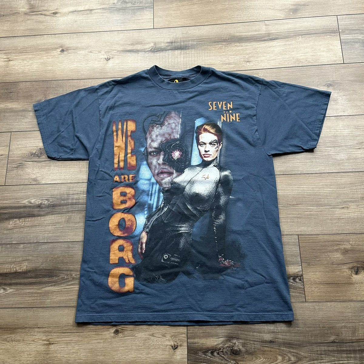 Other Vintage 1997 Star Trek “We Are Borg” Seven of Nine Tee Size US XL / EU 56 / 4 - 1 Thumbnail