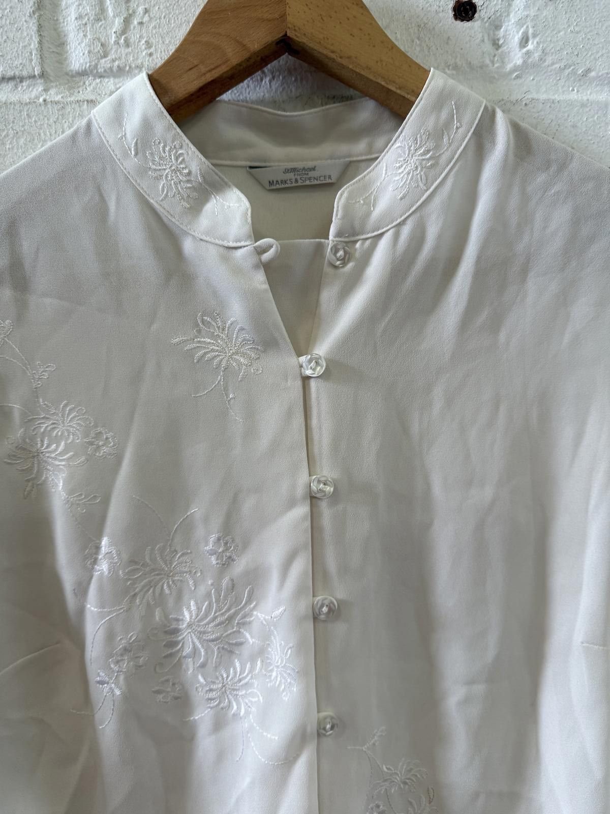 Designer Elegant White Short-Sleeve Blouse with - Size UK 16 Size XL / US 12-14 / IT 48-50 - 2 Thumbnail