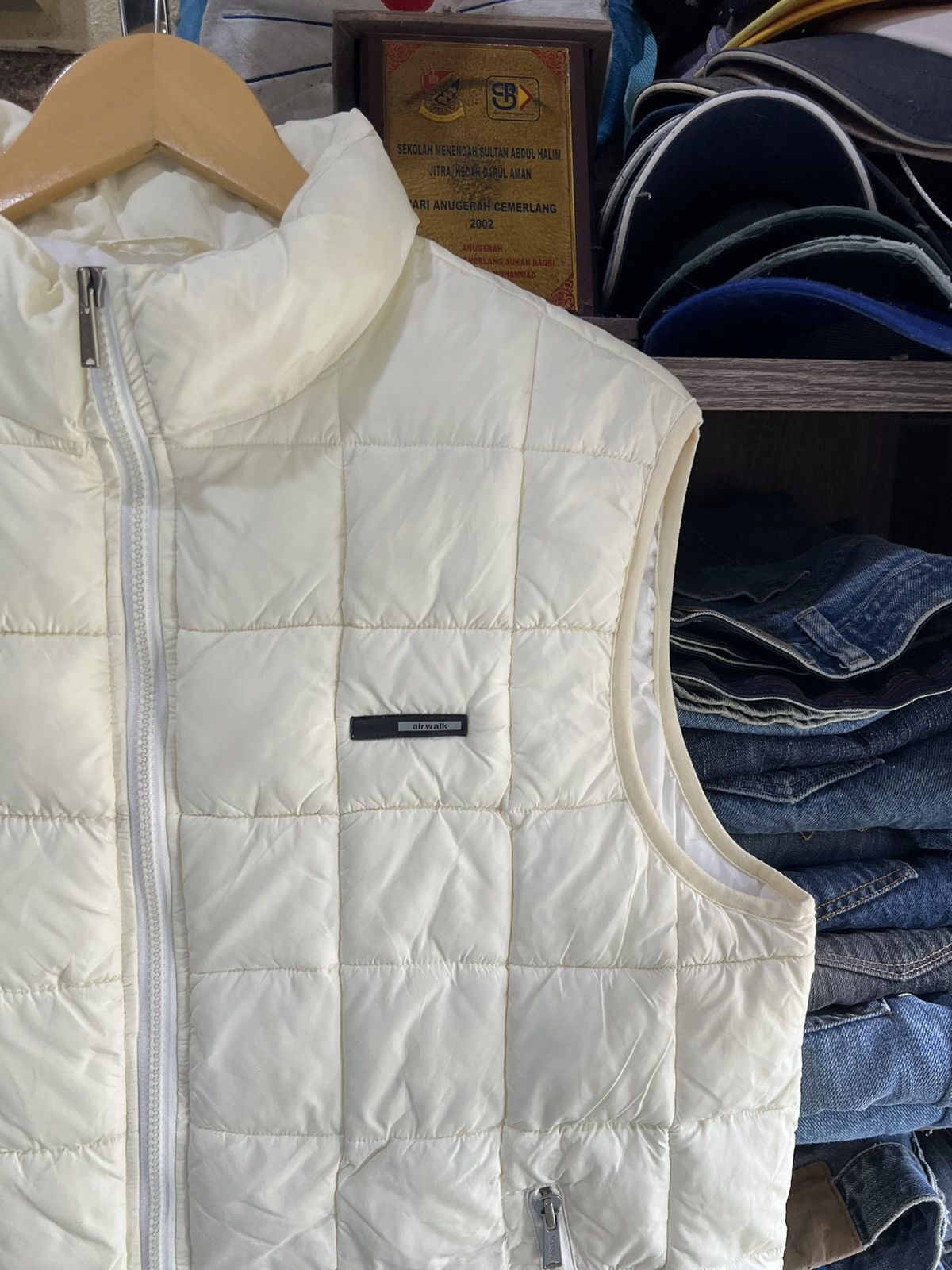 Airwalk 🔥Airwalk Puffer Vest Size US M / EU 48-50 / 2 - 4 Thumbnail