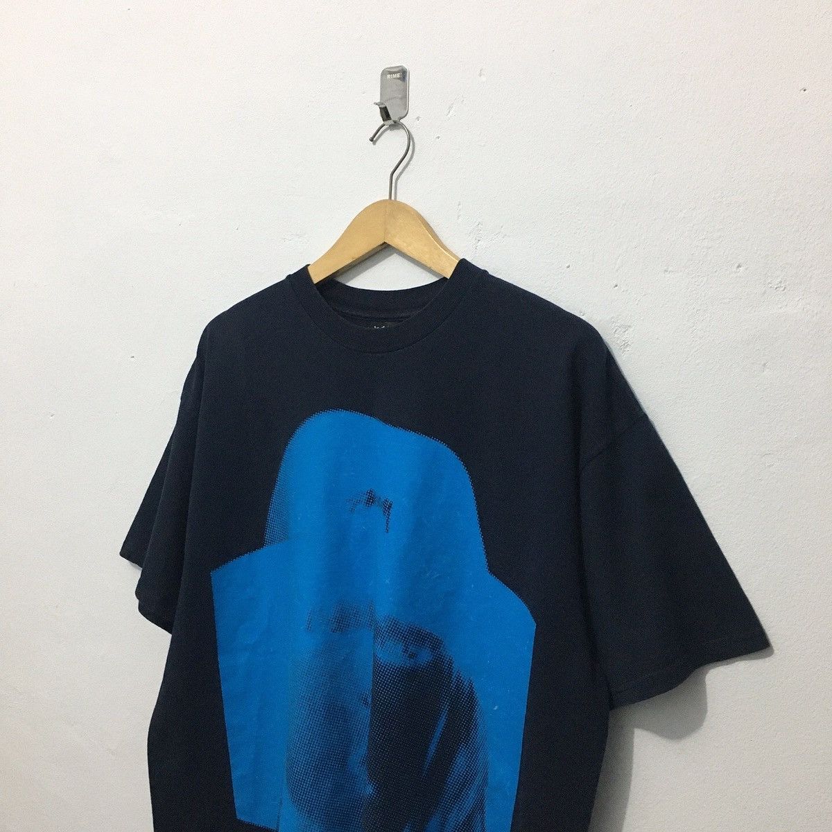 Stussy × Vintage 💥 SOLD 💥 Vintage Stussy Laura Photo Tee Compared To What Size US XL / EU 56 / 4 - 7 Thumbnail