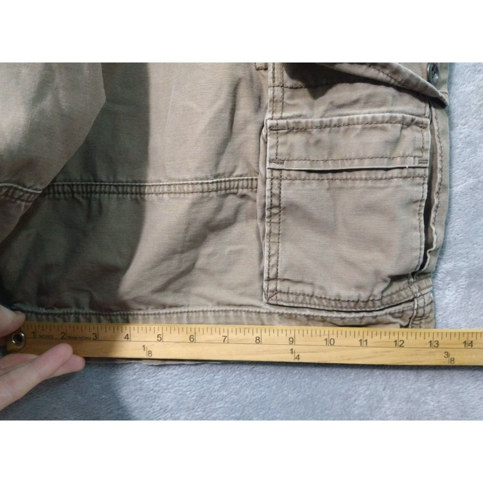 Levi's Levis Cargo Shorts Mens 36 Brown Hip Hop High Rise 11in Inseam Relaxed Cotton Cargo Pocket Regular Rise 36 Mens Size US 36 / EU 52 - 6 Thumbnail