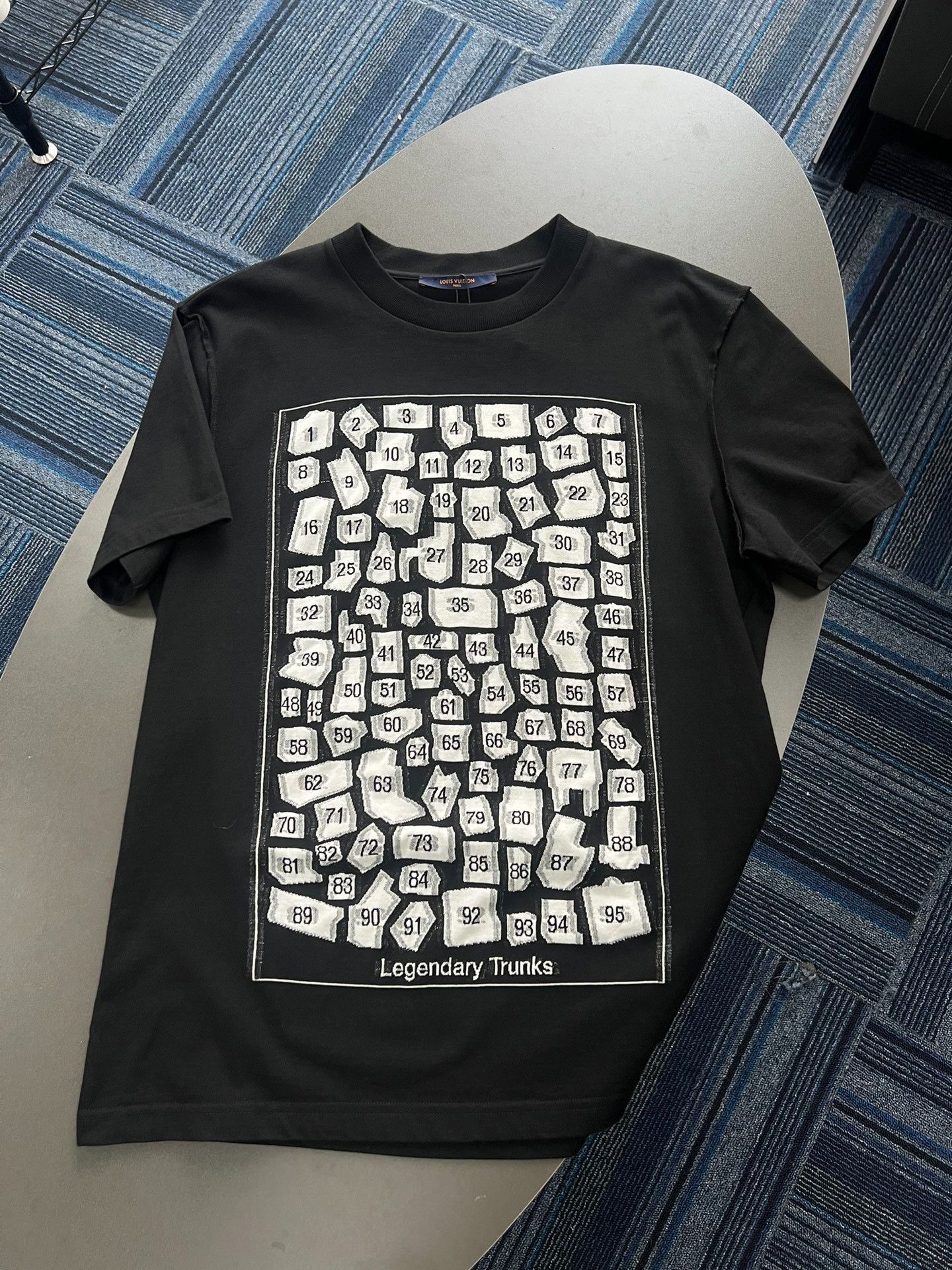 Louis Vuitton Louis Vuitton Digital Square Short Sleeve T-Shirt Nextarrow Size US L / EU 52-54 / 3 - 1 Thumbnail