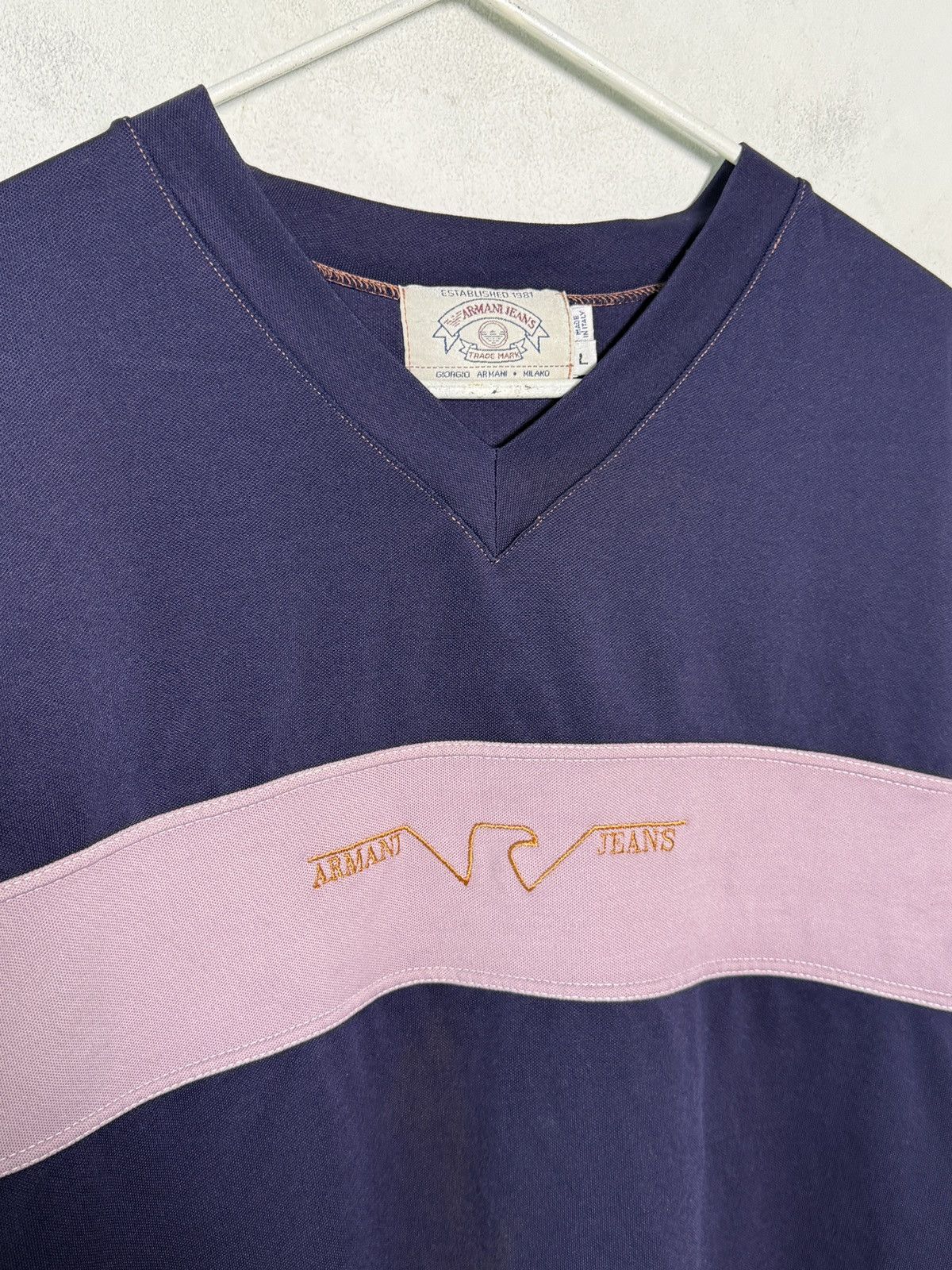 Giorgio Armani Vintage Armani Jeans v-neck tee Size US L / EU 52-54 / 3 - 3 Thumbnail