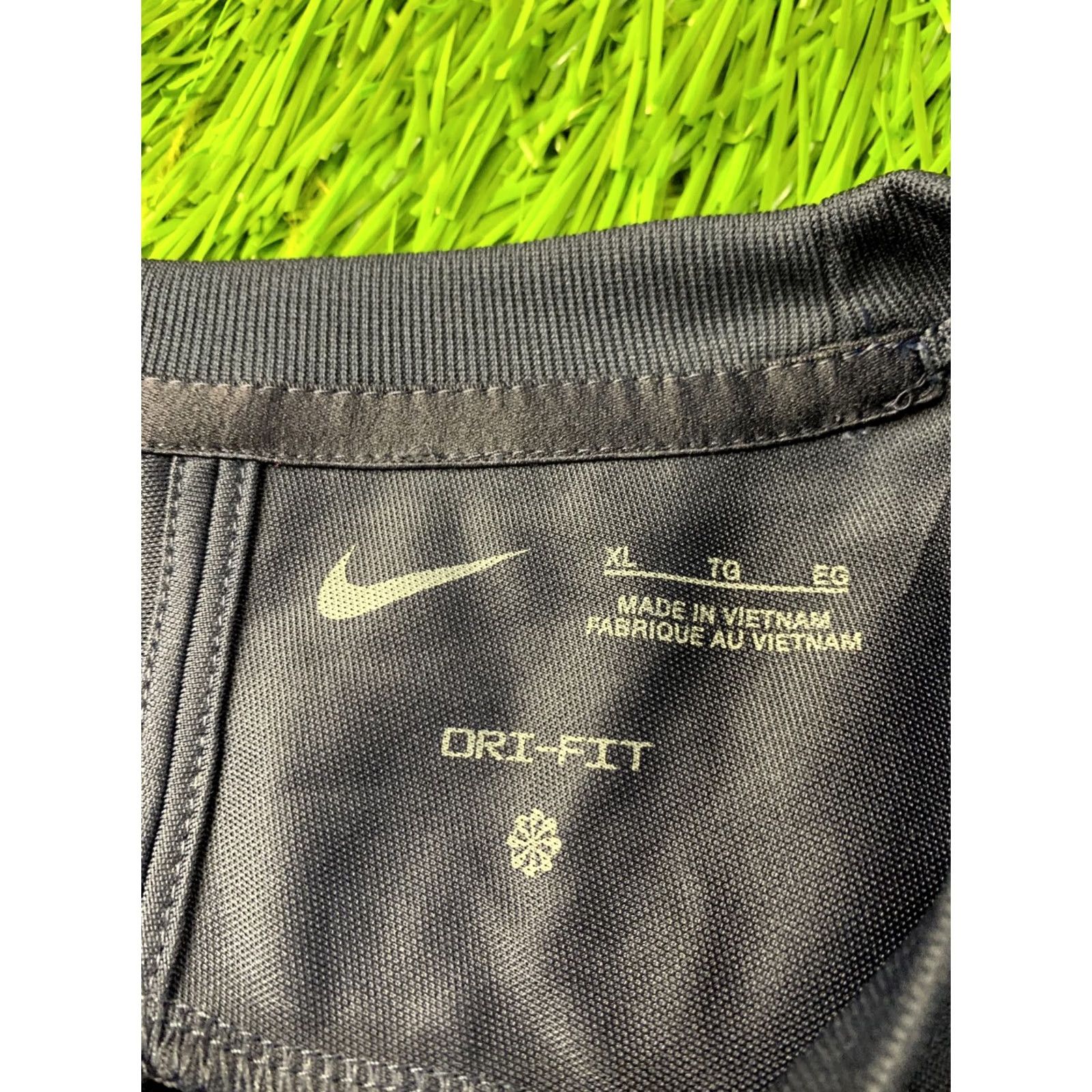 Nike NIKE ACADEMY DRI-FIT ORIGINAL 2021 MEN FOOTBALL SHIRT JERSEY TEE SIZE XL Navy White Size US XL / EU 56 / 4 - 4 Thumbnail