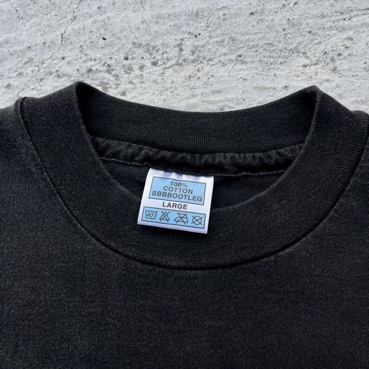 Band Tees BJORK vintage style bootleg tee Size US L / EU 52-54 / 3 - 4 Thumbnail
