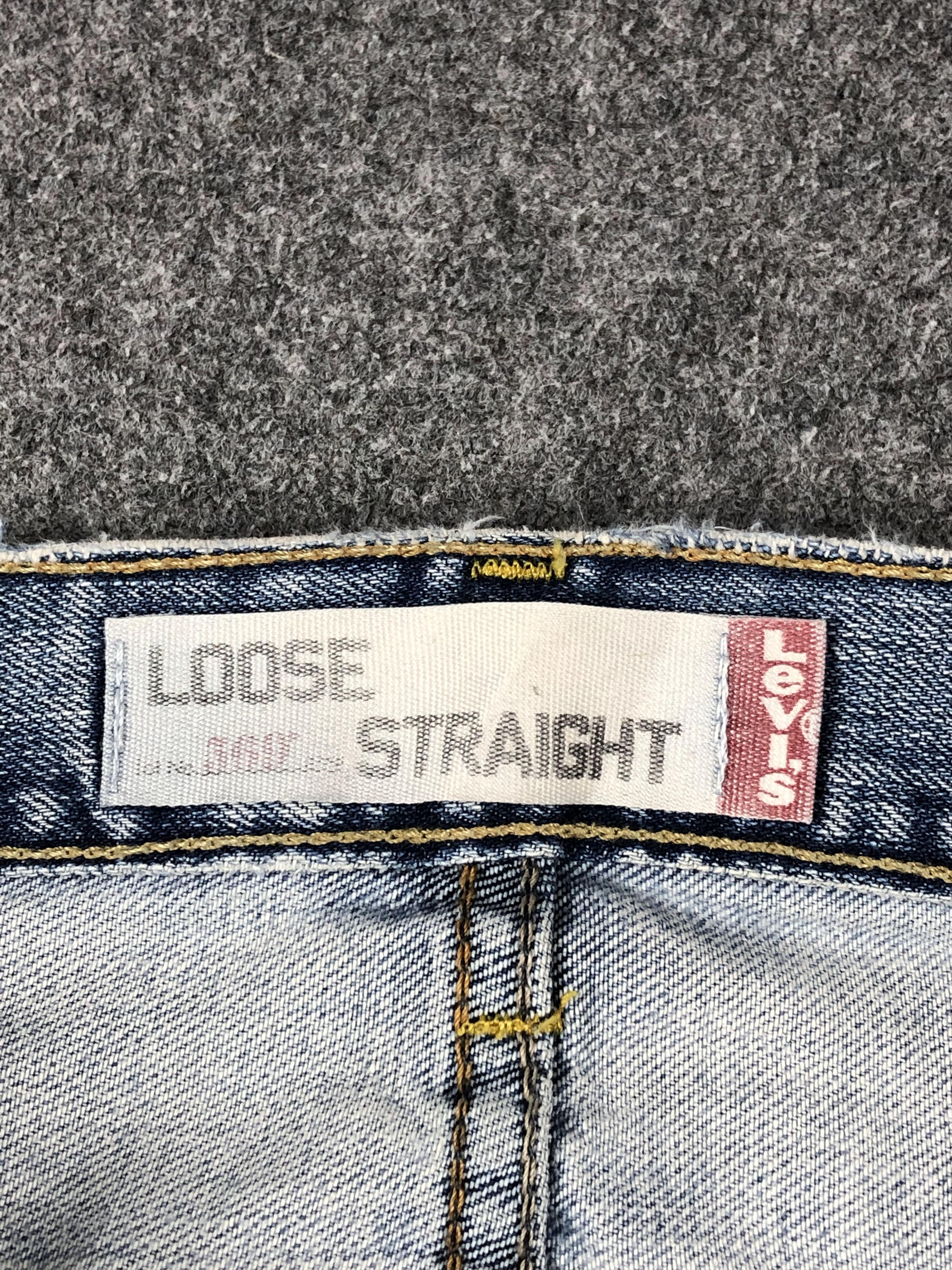 Vintage Disressed Levis 569 Light Wash Jeans DP2270