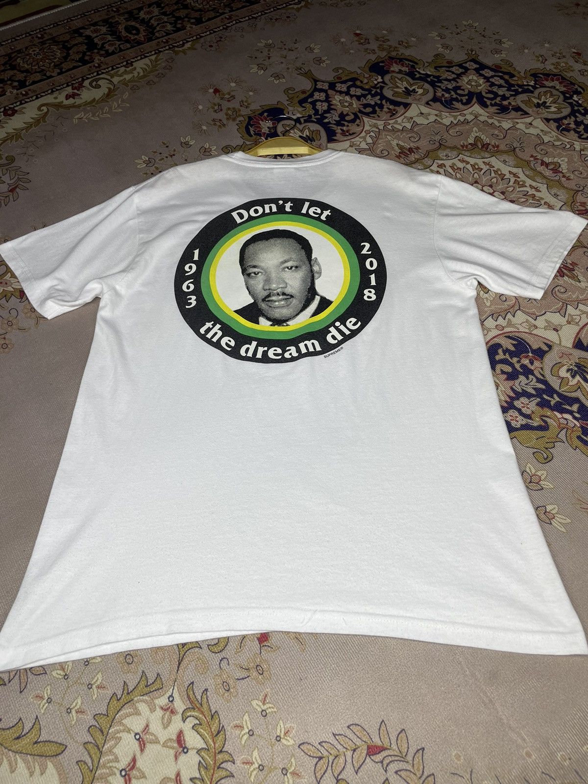 Supreme Supreme MKL”Dont Let the Dream Die” tee Size US M / EU 48-50 / 2 - 10 Thumbnail