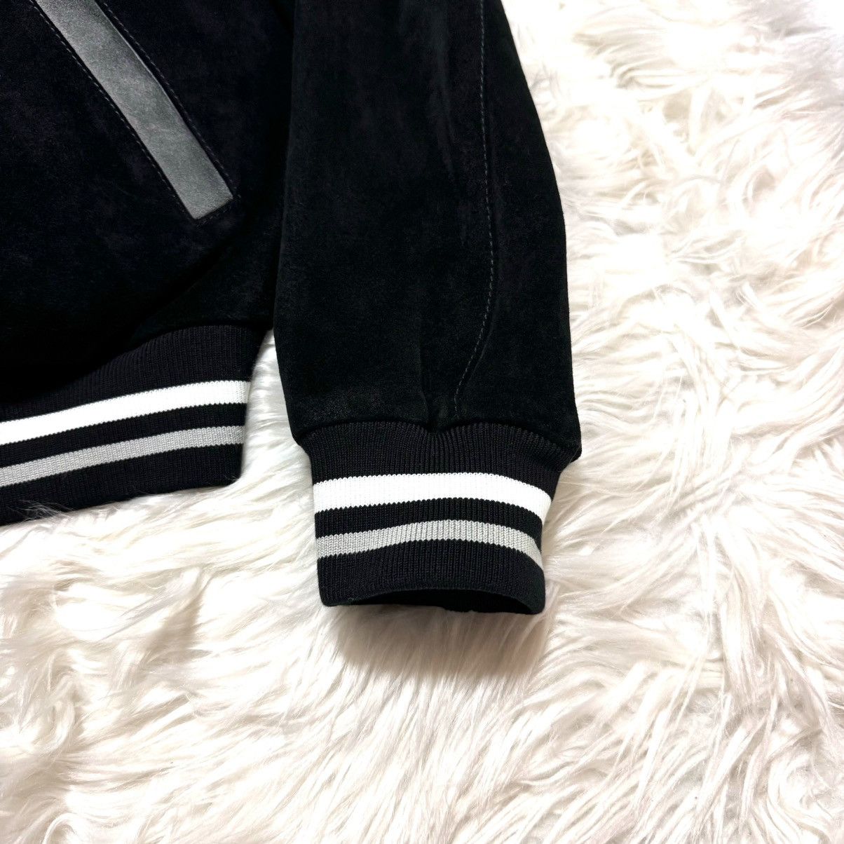 Maison Margiela brand new Maison Margiela No10 suede leather jacket Black Size US S / EU 44-46 / 1 - 16 Thumbnail