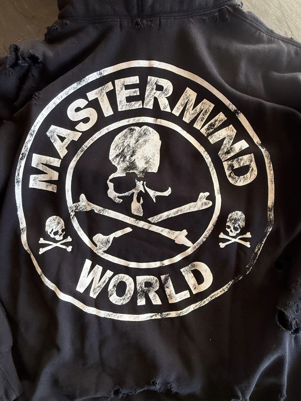 Mastermind Japan Mastermind japan FW17 destroyed hoodie Size US L / EU 52-54 / 3 - 15 Thumbnail