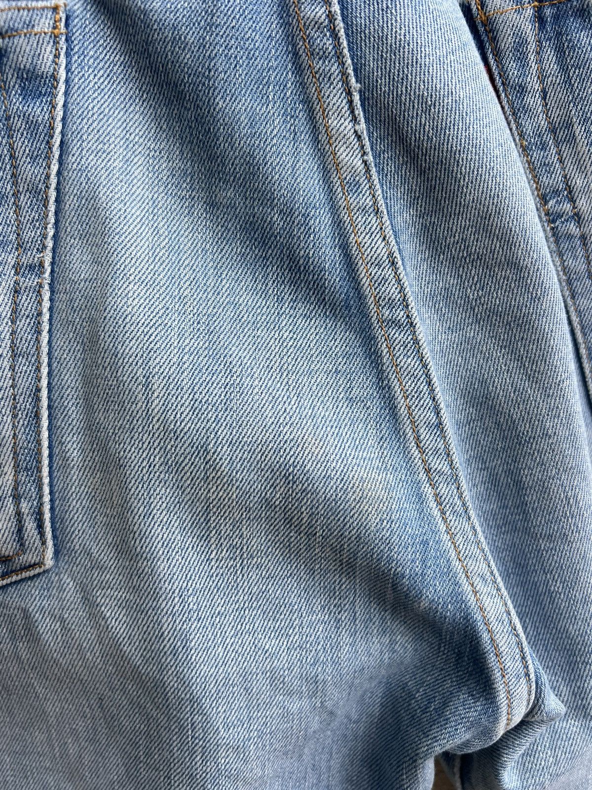 Levi's Vintage Clothing VTG 2005 LVC Levi’s 501 Big E Distress Painter Denim Jeans Size US 34 / EU 50 - 17 Thumbnail
